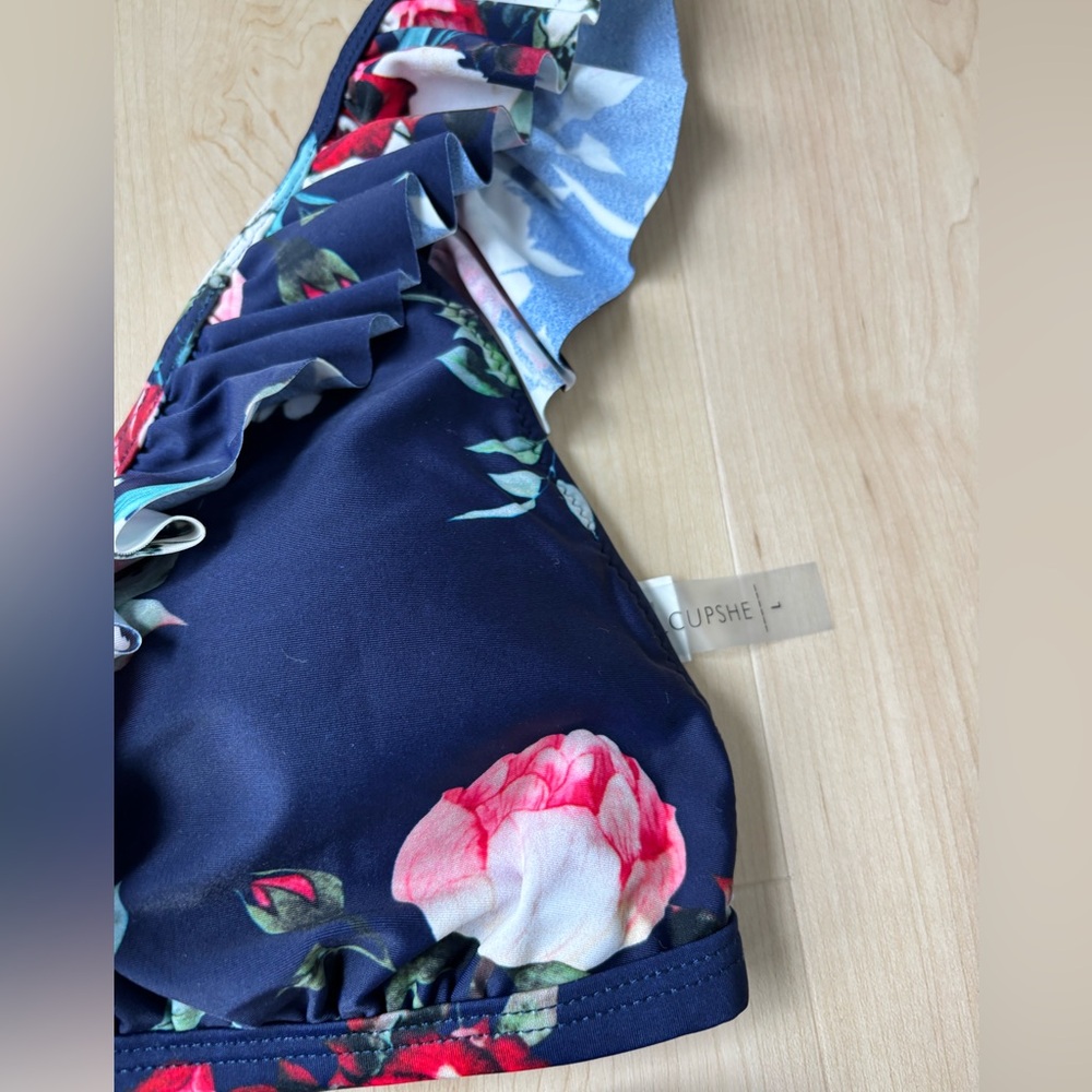 Cupshe Floral Ruffle Bikini Set - Picture 5 of 11